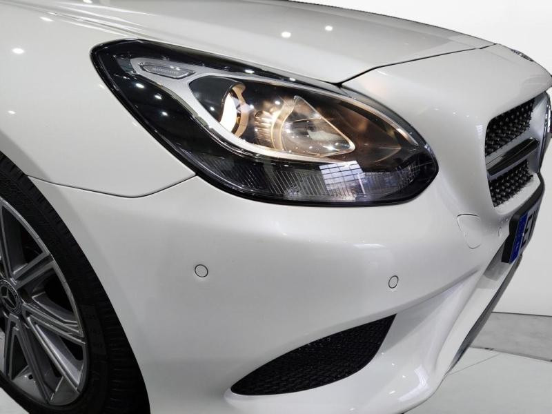 Used MERCEDES-BENZ SLC 180 156ch Executive 2018 Blanc diamant brillant € 20790 in Lesménils