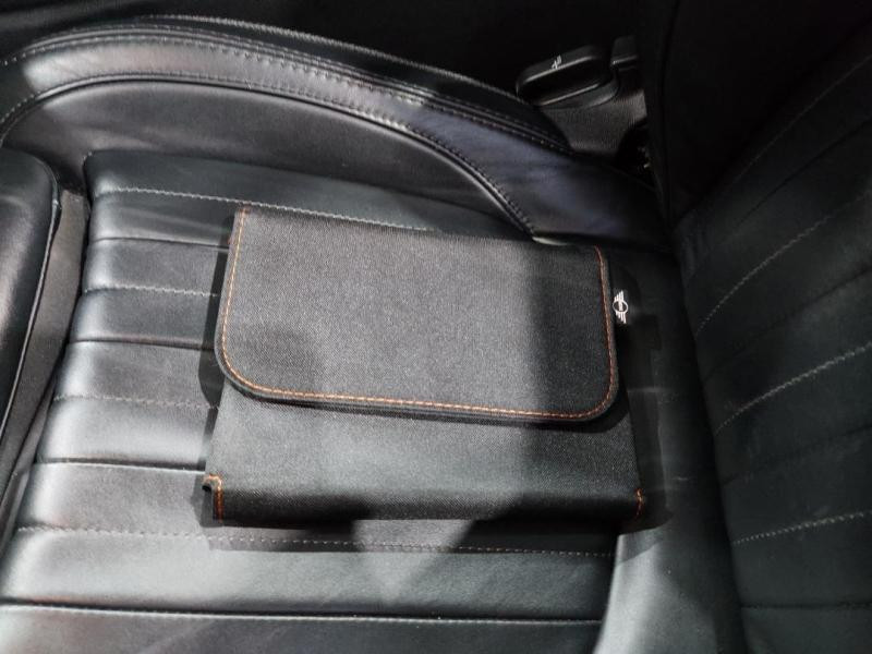 Occasion MINI Cabrio Cooper S 192ch Exquisite BVA7 Euro6d-T 2018 White Silver 18490 € à Lesménils