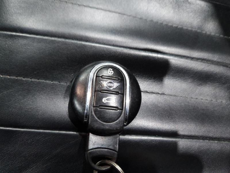 Occasion MINI Cabrio Cooper S 192ch Exquisite BVA7 Euro6d-T 2018 White Silver 18490 € à Lesménils