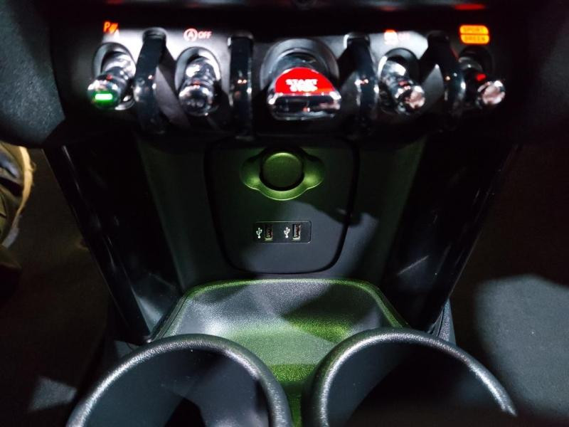 Occasion MINI Mini Cooper 136ch Edition 60 Years BVA7 109g 2020 Noir 18490 € à Lesménils