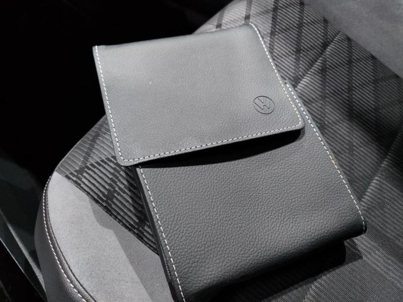 Occasion VOLKSWAGEN T-Roc 1.5 TSI EVO 150ch R-Line DSG7 2023 Noir Intense nacrée 28490 € à Lesménils