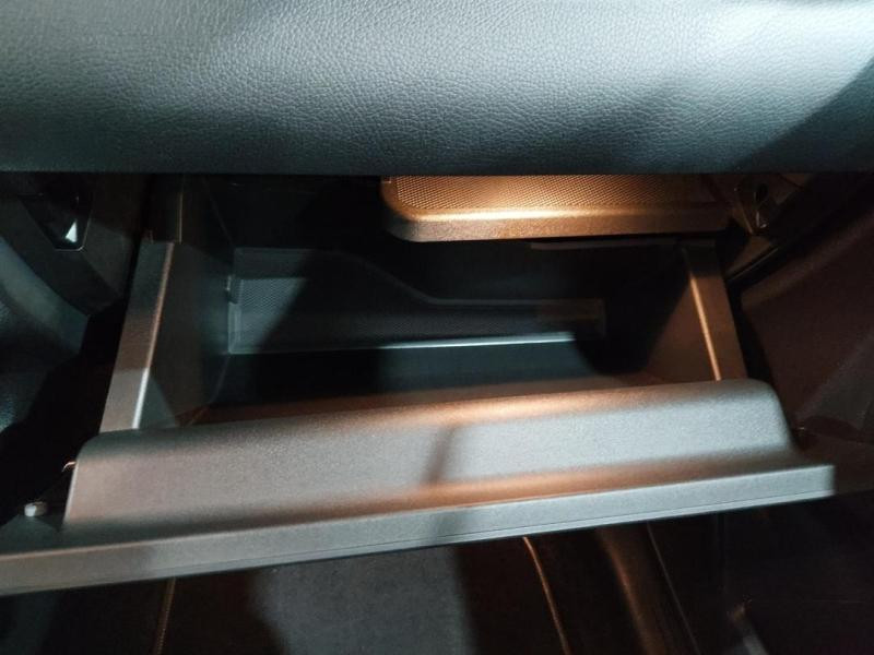 Used MERCEDES-BENZ GLA 200 d 150ch Progressive Line 8G-DCT 2023 Gris montagne métallisé € 34490 in Lesménils