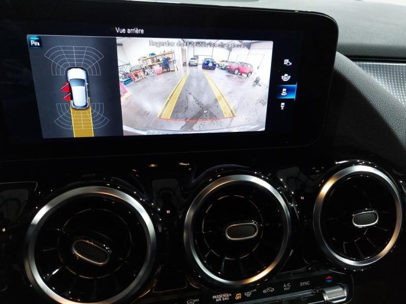 Used MERCEDES-BENZ GLA 200 d 150ch Progressive Line 8G-DCT 2023 Gris montagne métallisé € 34490 in Lesménils