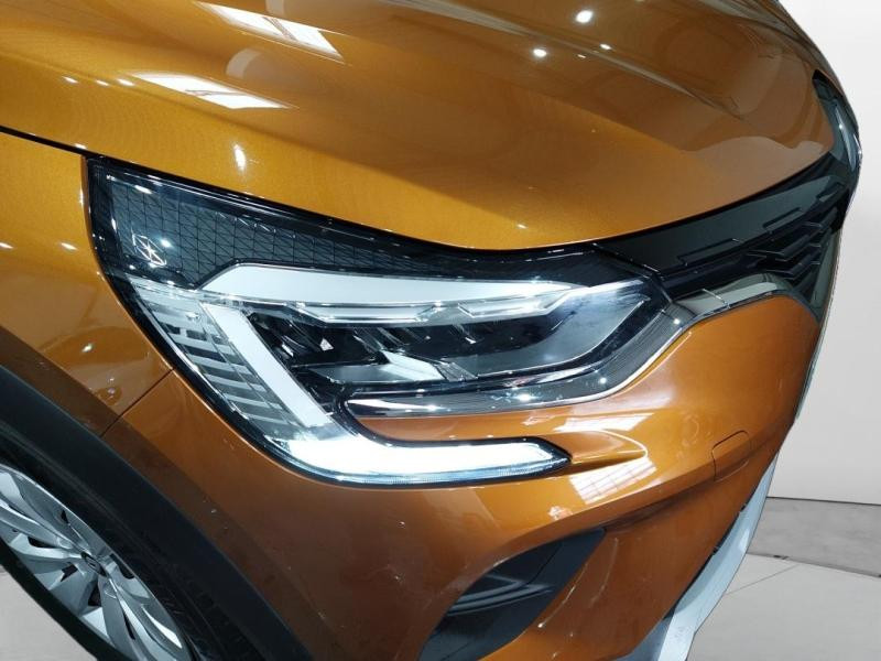 Used RENAULT Captur 1.0 TCe 90ch Zen -21 2021 Orange Atacama € 11990 in Lesménils