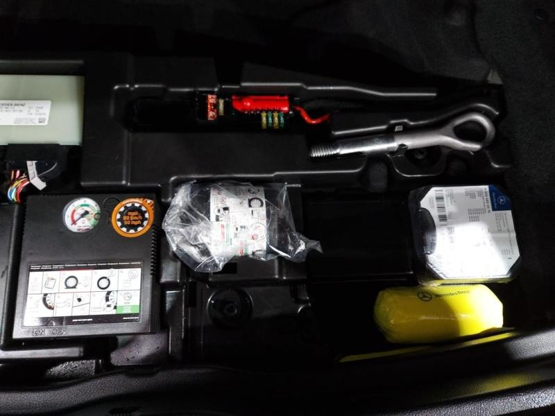 Used MERCEDES-BENZ GLA 200 d 150ch Progressive Line 8G-DCT 2023 Gris montagne métallisé € 34490 in Lesménils