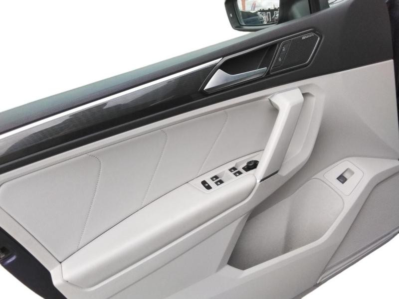 Used VOLKSWAGEN Tiguan 2.0 TDI 190ch Carat 4Motion DSG7 2018 Bleu Atlantique € 24990 in Lesménils