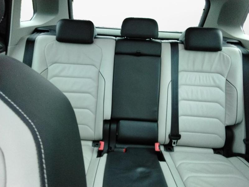 Used VOLKSWAGEN Tiguan 2.0 TDI 190ch Carat 4Motion DSG7 2018 Bleu Atlantique € 24990 in Lesménils