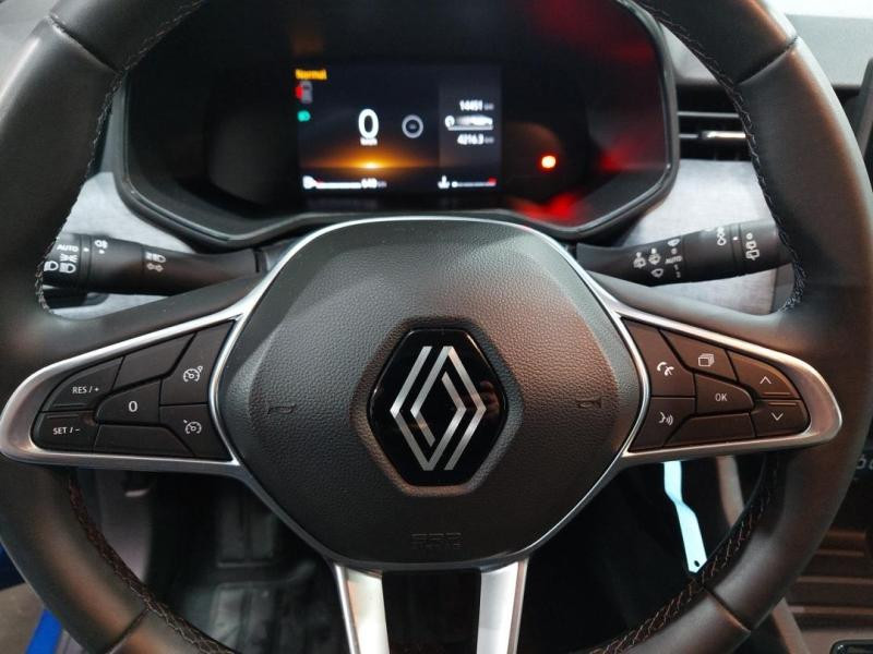Occasion RENAULT Clio 1.0 TCe 90ch Evolution 2024 Bleu Iron 15990 € à Lesménils