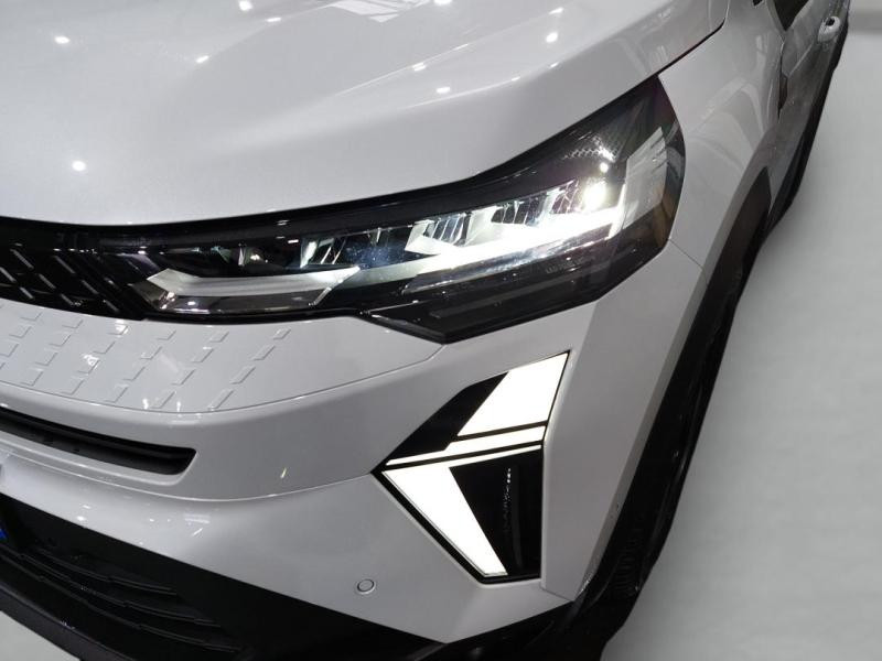 Used RENAULT Captur 1.0 TCe 90ch Techno 2025 Blanc Nacré € 20890 in Lesménils