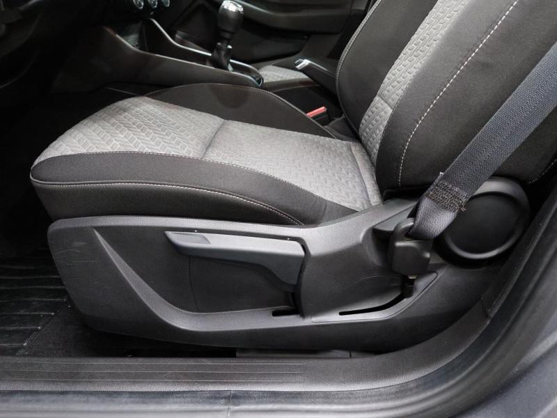 Used RENAULT Clio 1.0 TCe 90ch Evolution 2023 Gris Platine € 15390 in Lesménils