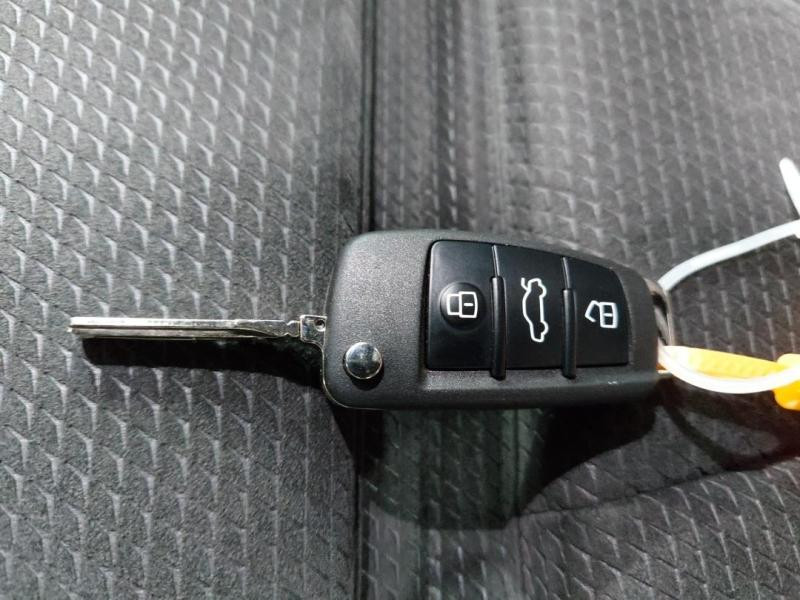 Used AUDI A3 Sportback 35 TDI 150ch S line S tronic 7 Euro6d-T 2019 Gris € 21490 in Lesménils