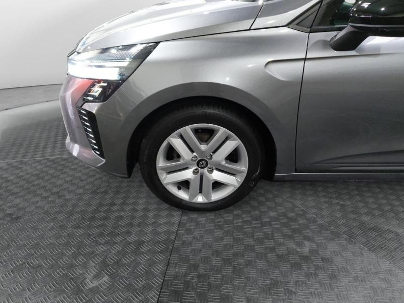 Occasion RENAULT Clio 1.0 TCe 90ch Evolution 2024 Gris Platine 15990 € à Lesménils