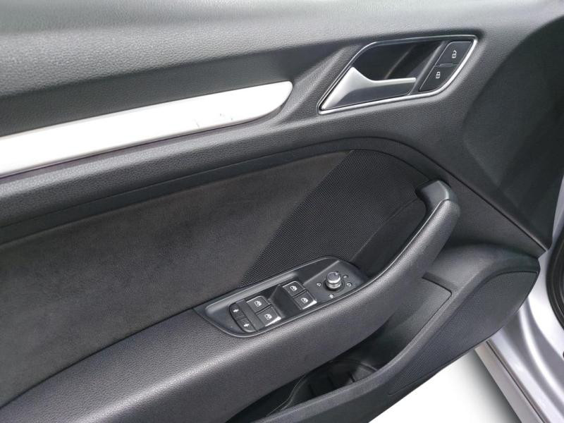 Used AUDI A3 Sportback 35 TDI 150ch S line S tronic 7 Euro6d-T 2019 Gris € 21490 in Lesménils