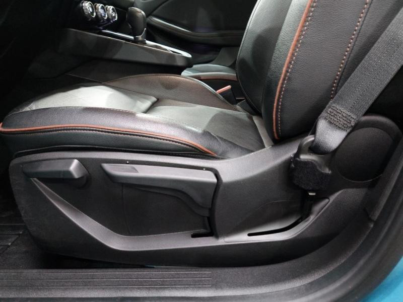 Used RENAULT Clio 1.6 E-Tech 140ch Initiale Paris -21 2021 Bleu Celadon € 17490 in Lesménils