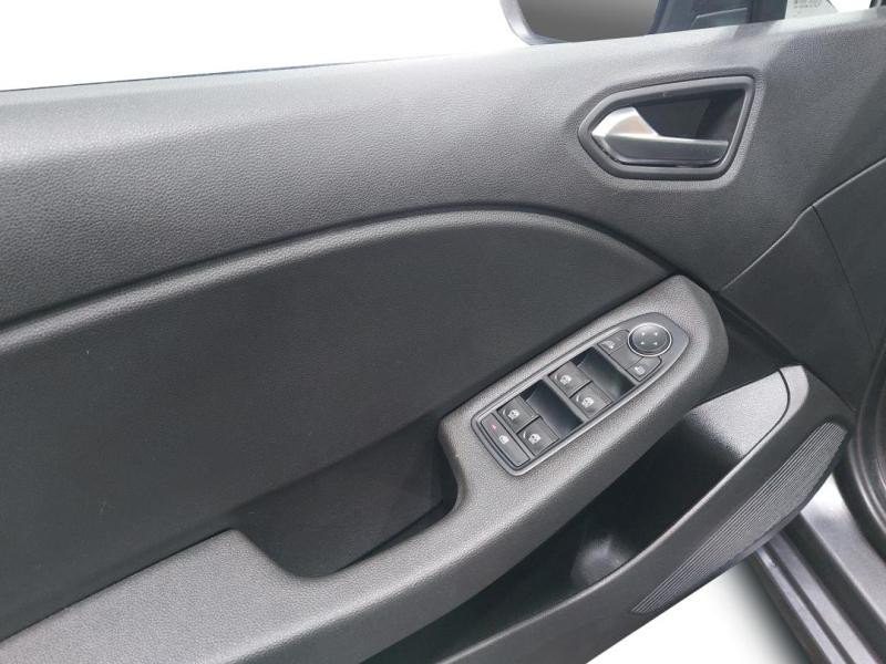 Used RENAULT Clio 1.0 TCe 90ch Evolution 2023 Gris Platine € 15390 in Lesménils