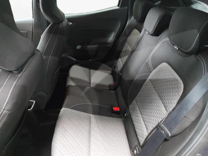 Used RENAULT Clio 1.0 TCe 90ch Evolution 2023 Gris Platine € 15390 in Lesménils