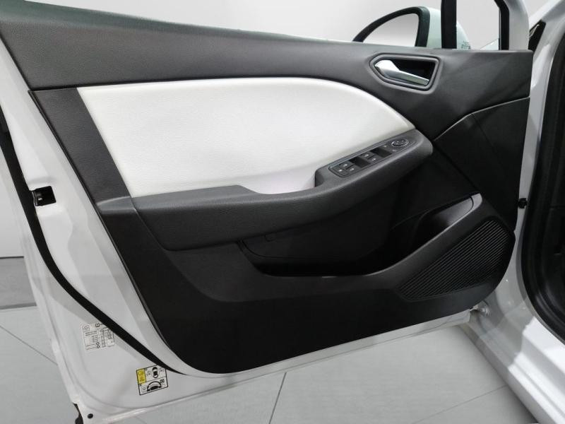 Used RENAULT Clio 1.0 TCe 90ch Intens -21N 2022 Blanc Quartz € 14990 in Lesménils