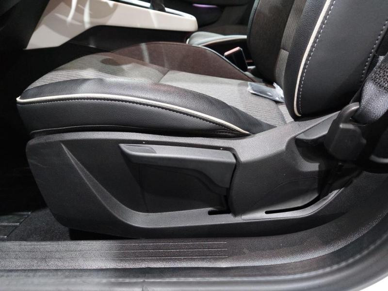 Used RENAULT Clio 1.0 TCe 90ch Intens -21N 2022 Blanc Quartz € 14990 in Lesménils