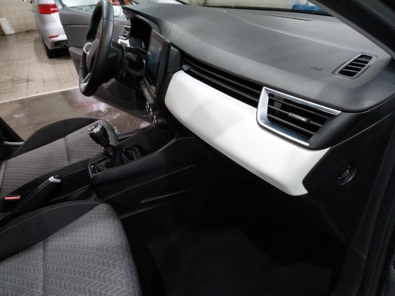 Used RENAULT Clio 1.0 TCe 90ch Evolution 2023 Gris Platine € 15390 in Lesménils