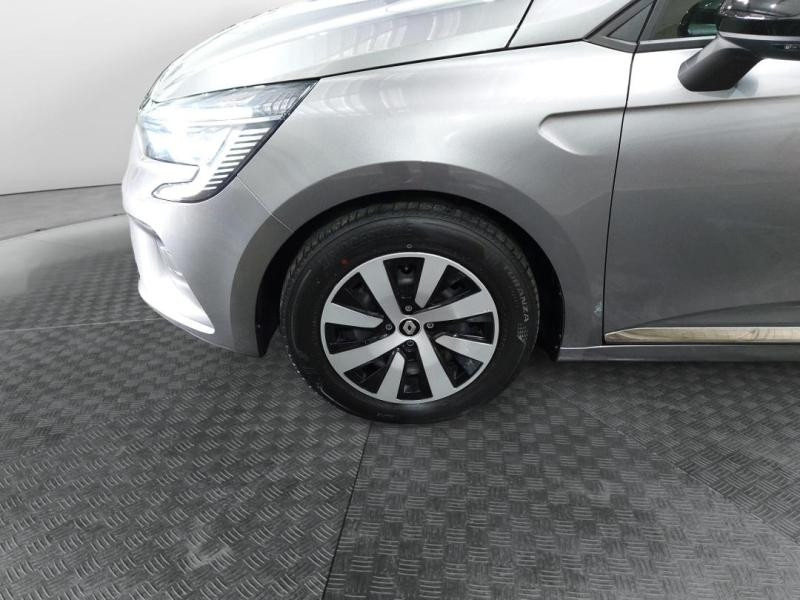 Used RENAULT Clio 1.0 TCe 90ch Evolution 2023 Gris Platine € 15390 in Lesménils