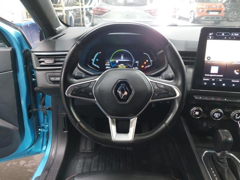 Used RENAULT Clio 1.6 E-Tech 140ch Initiale Paris -21 2021 Bleu Celadon € 17490 in Lesménils