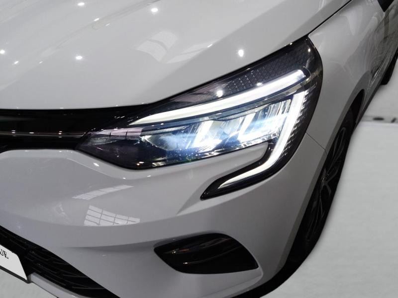 Used RENAULT Clio 1.0 TCe 90ch Intens -21N 2022 Blanc Quartz € 14990 in Lesménils