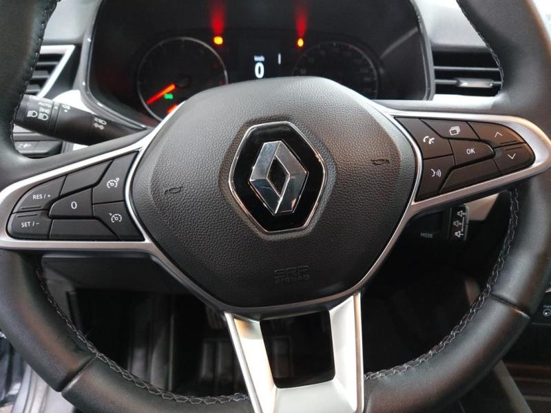 Used RENAULT Clio 1.0 TCe 90ch Evolution 2023 Gris Platine € 15390 in Lesménils