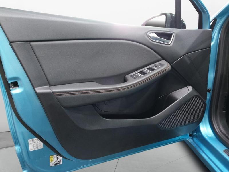 Used RENAULT Clio 1.6 E-Tech 140ch Initiale Paris -21 2021 Bleu Celadon € 17490 in Lesménils