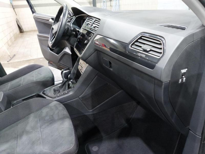 Occasion VOLKSWAGEN Tiguan 2.0 TDI 150ch Elegance DSG7 2022 Noir Intense nacrée 27390 € à Lesménils