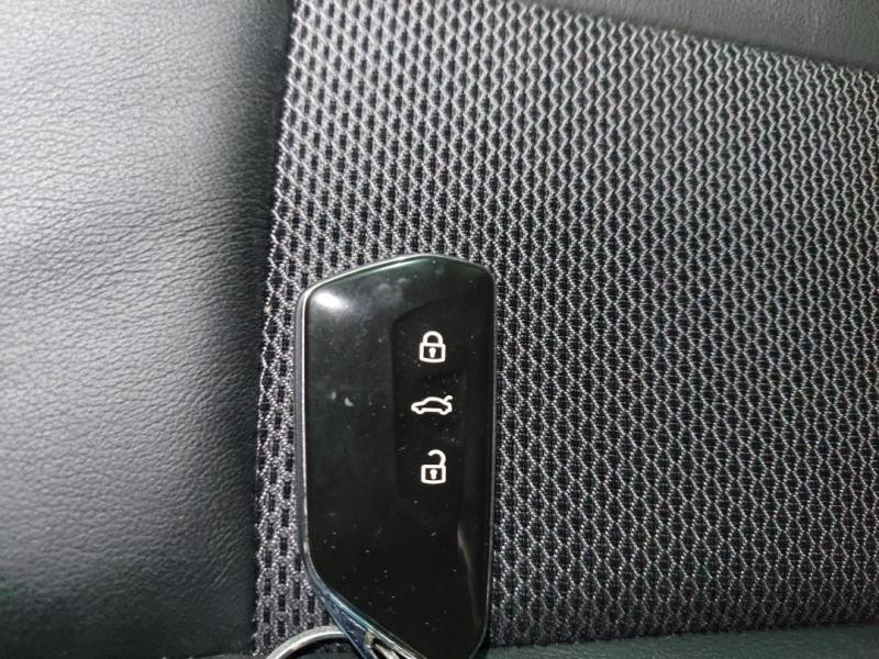 Occasion SKODA Octavia Combi 2.0 TDI 150ch Style DSG7 2022 Blanc Cristal spéciale 21590 € à Lesménils