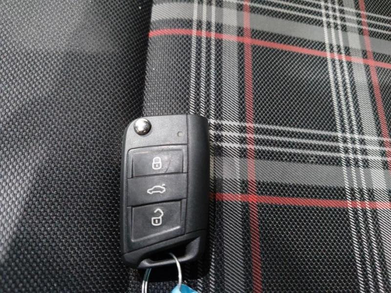 Occasion VOLKSWAGEN Polo 2.0 TSI 200ch GTI DSG6 Euro6d-T 2020 Blanc Pur 18990 € à Lesménils