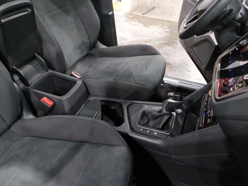 Occasion VOLKSWAGEN Tiguan 2.0 TDI 150ch Elegance DSG7 2022 Noir Intense nacrée 27390 € à Lesménils