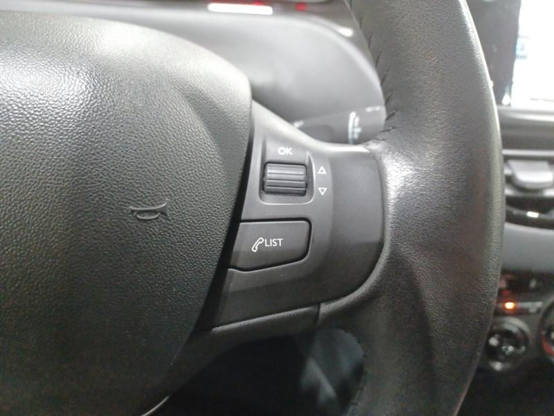 Occasion PEUGEOT 208 1.4 HDi FAP Style 5p 2015 Gris 8990 € à Lesménils