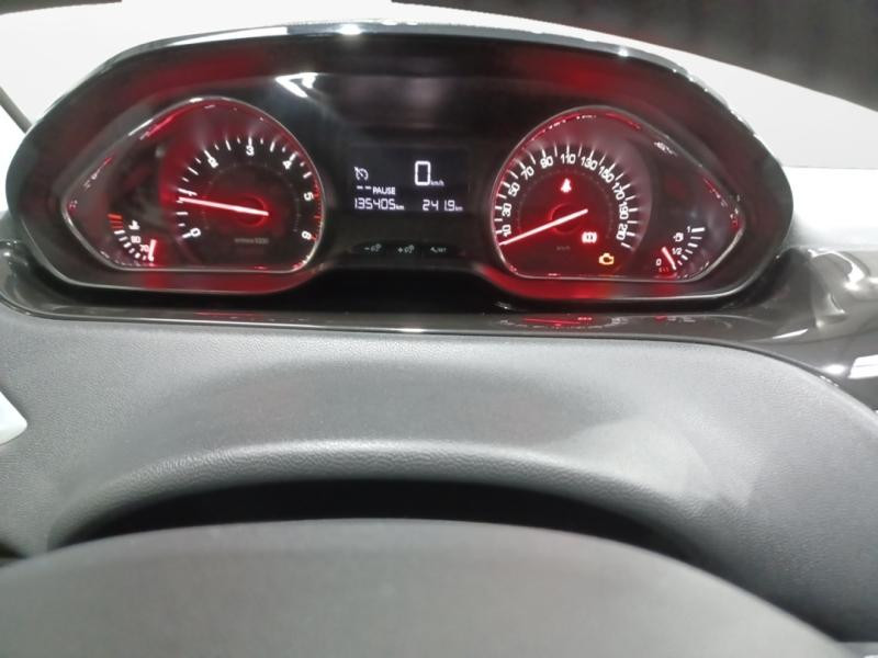 Occasion PEUGEOT 208 1.4 HDi FAP Style 5p 2015 Gris 8990 € à Lesménils