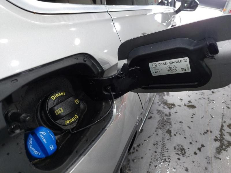 Used VOLKSWAGEN Tiguan 2.0 TDI 150ch Match DSG7 Euro6d-T 2020 Reflet d'Argent métallisée € 22990 in Lesménils