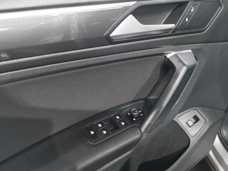 Used VOLKSWAGEN Tiguan 2.0 TDI 150ch Match DSG7 Euro6d-T 2020 Reflet d'Argent métallisée € 22990 in Lesménils