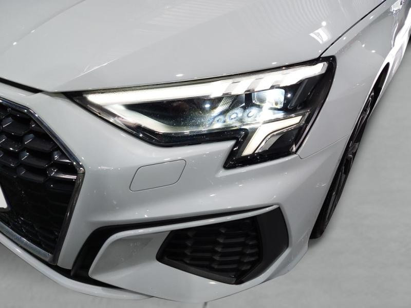 Occasion AUDI A3 Sportback 35 TFSI 150ch Mild Hybrid S line S tronic 7 2021 Blanc 25990 € à Lesménils