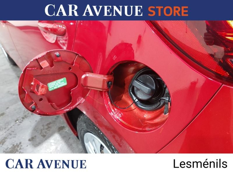 Used MAZDA Mazda 2 1.5 SKYACTIV-G 90 Dynamique 2016 Soul Red Métallisé € 9990 in Lesménils