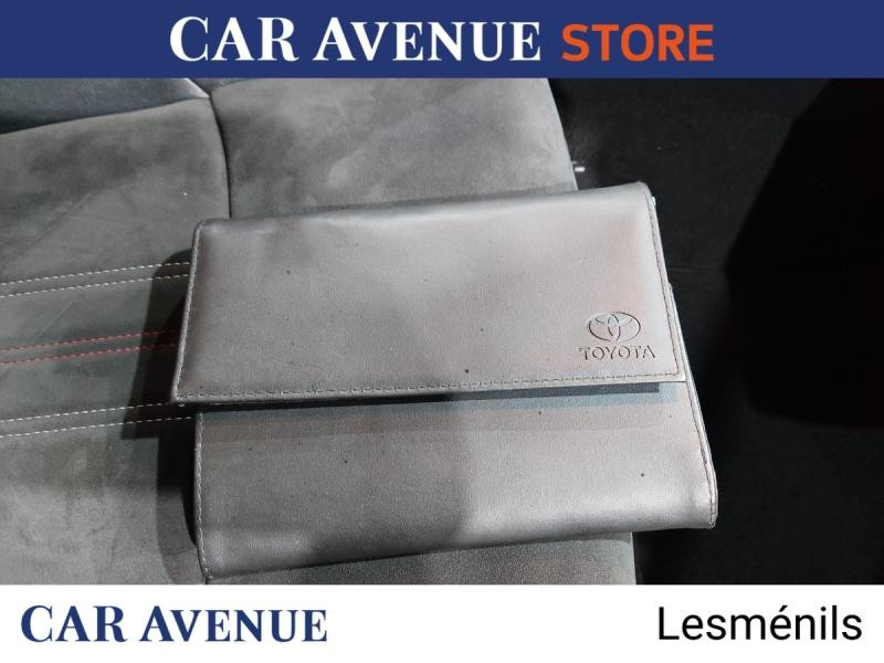 Used TOYOTA C-HR 2.0 Hybride 184ch GR Sport E-CVT 2023 Blanc € 23990 in Lesménils