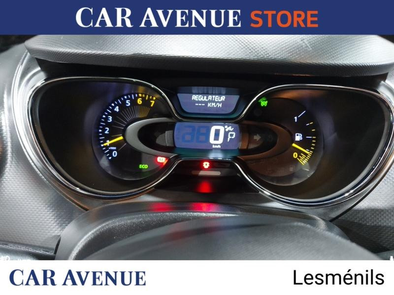 Used RENAULT Captur 1.2 TCe 120ch Stop&Start energy Intens EDC Euro6 2015 2015 Gris € 9990 in Lesménils