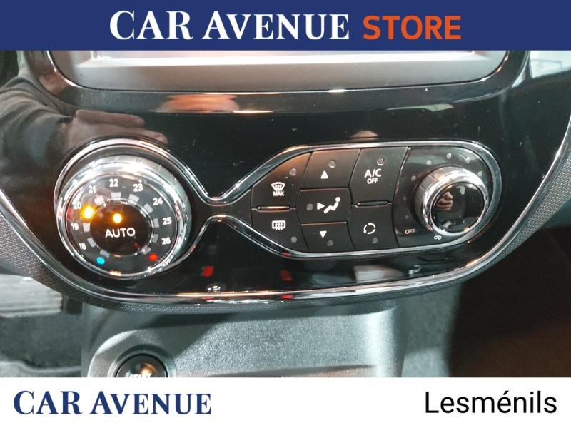 Used RENAULT Captur 1.2 TCe 120ch Stop&Start energy Intens EDC Euro6 2015 2015 Gris € 9990 in Lesménils