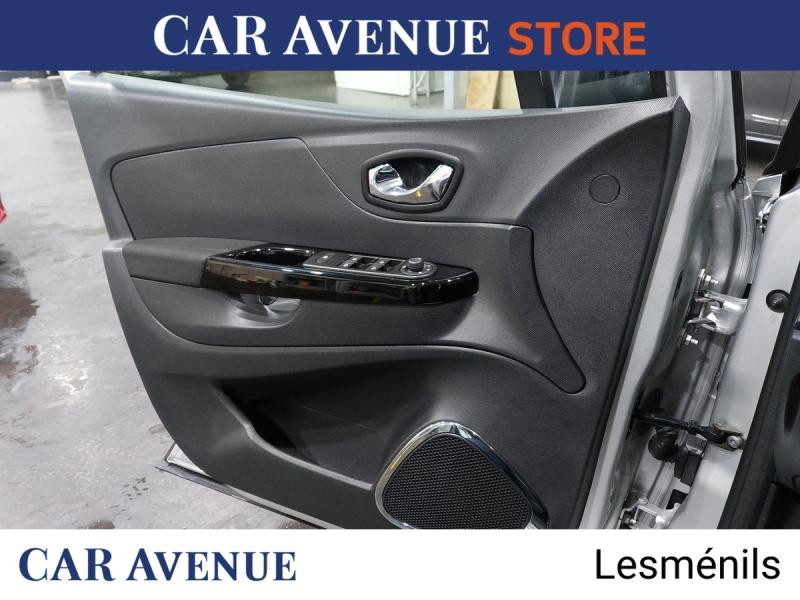 Used RENAULT Captur 1.2 TCe 120ch Stop&Start energy Intens EDC Euro6 2015 2015 Gris € 9990 in Lesménils