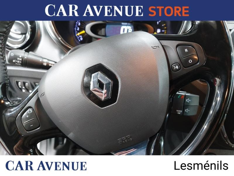 Used RENAULT Captur 1.2 TCe 120ch Stop&Start energy Intens EDC Euro6 2015 2015 Gris € 9990 in Lesménils