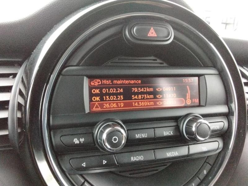 Occasion MINI Mini 5 Portes One 102ch 2015 Noir 8490 € à Lesménils