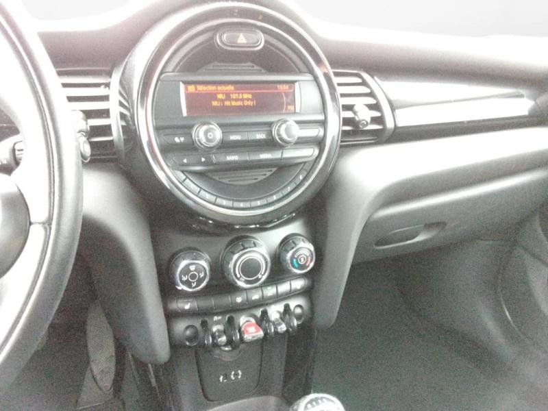 Occasion MINI Mini 5 Portes One 102ch 2015 Noir 8490 € à Lesménils