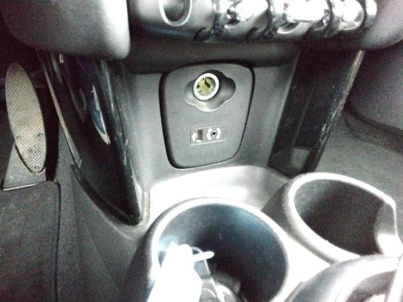 Occasion MINI Mini 5 Portes One 102ch 2015 Noir 8490 € à Lesménils