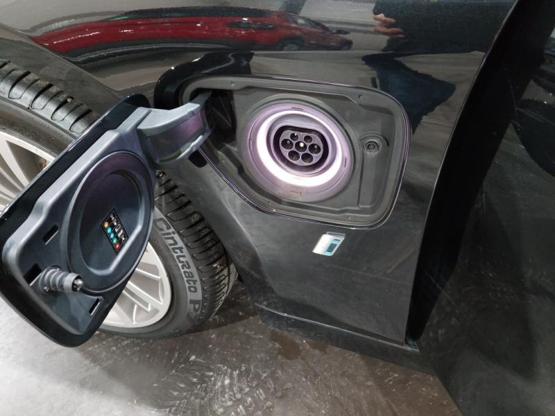 Used BMW Série 3 330eA 252ch Luxury 2018 Saphirschwarz € 19990 in Lesménils