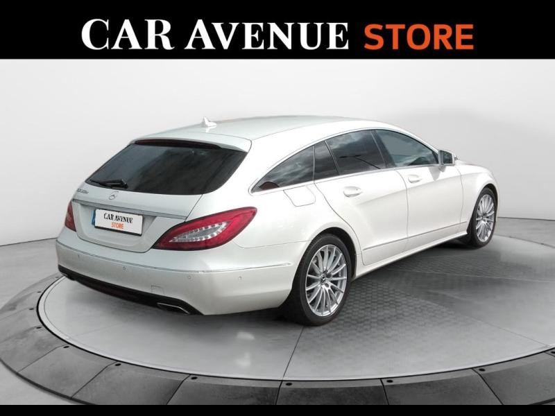 Used MERCEDES-BENZ CLS Shooting Brake 350 d CLS 2017 Blanc diamant brillant designo € 21990 in Lesménils