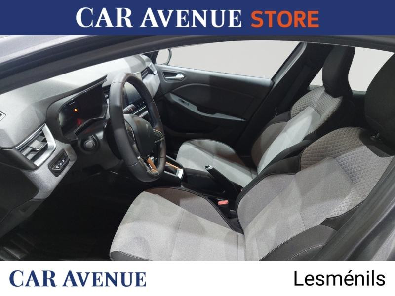 Used RENAULT Clio 1.0 TCe 90ch Evolution X-Tronic 2025 Blanc € 17990 in Lesménils