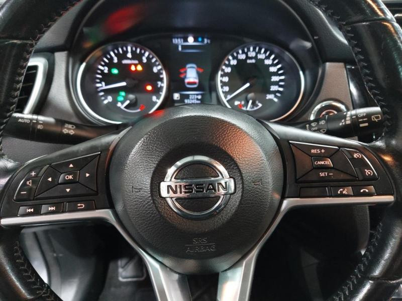 Used NISSAN Qashqai 1.2L DIG-T 115ch N-Connecta Xtronic 129g 2018 Gris Squale € 12990 in Lesménils